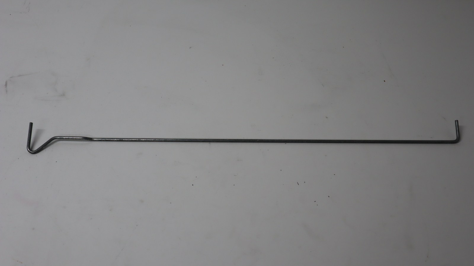 ROD,BOTTOM SUPPORT,23"